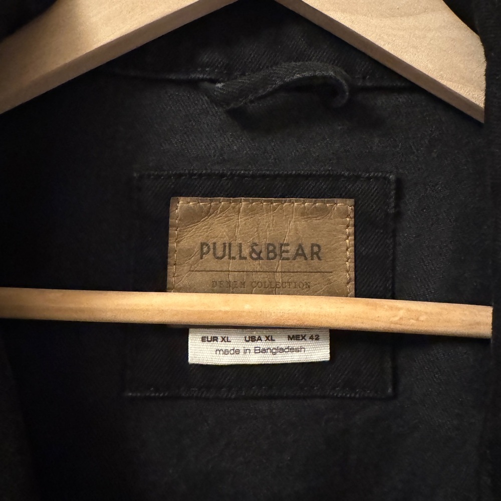 Pull&Bear Black Denim Jacket with Graphic Design Kanye West  YE - Picture 5 of 5